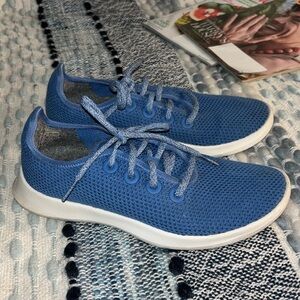 Allbirds Tree Runner Sneakers - size 7